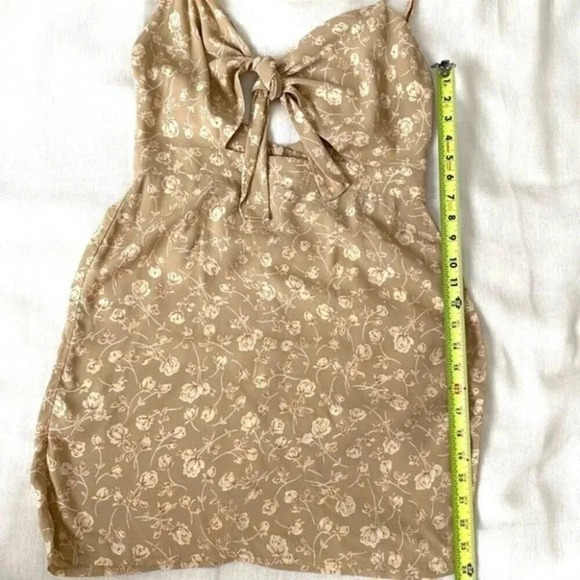 BLUE LIFE Twilight Tie Front Dress in Blushing Gardens Taupe - Picture 9 of 9